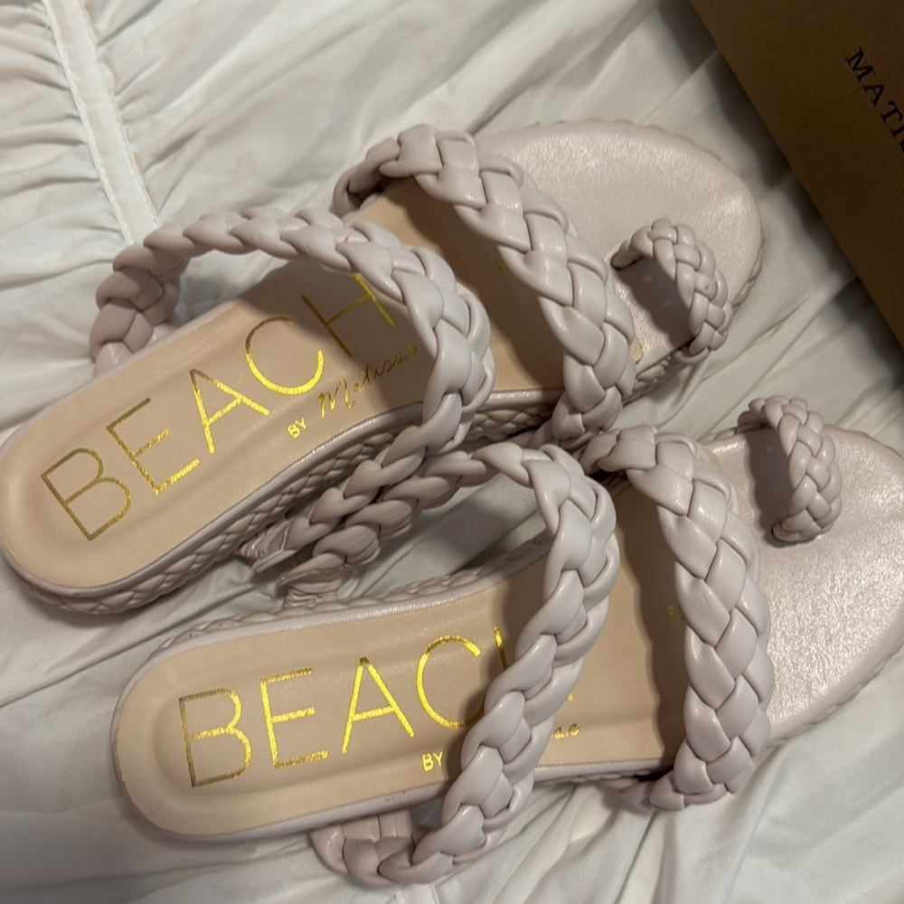 Women's Cream Sandals - Picture 3 of 4